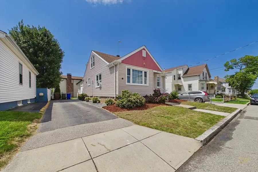 261 Ames St, Fall River, MA 02721 - #3