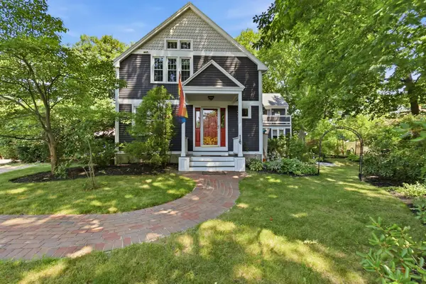 2 Coombs Circle #1, Newburyport, MA 01950