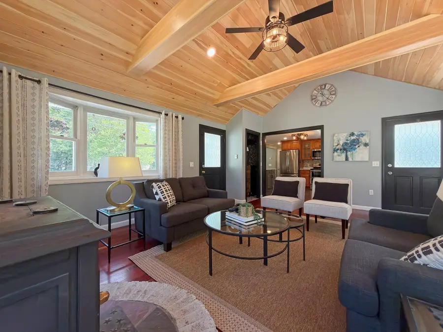 476 Pelham Rd, Dracut, MA 01826 - #2
