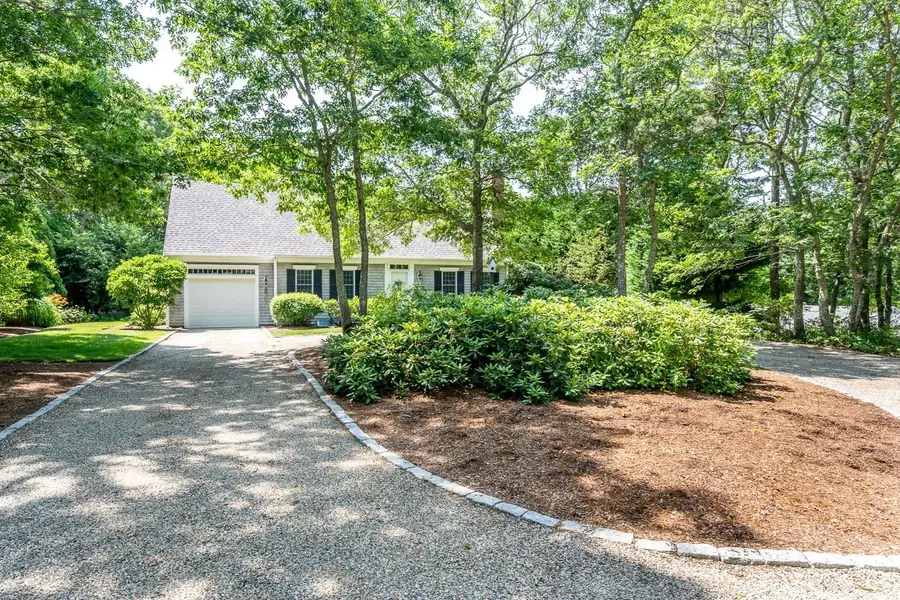 8 Macandrew Dr, Dennis, MA 02638 - #2