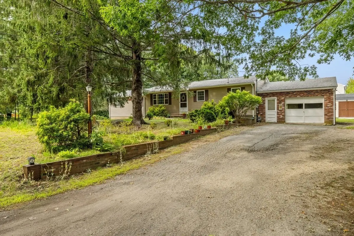 7 Crocker St, Middleboro, MA 02346 - #1