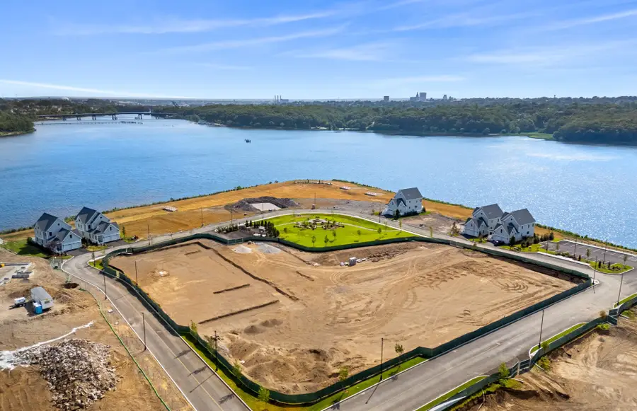 141 East Point Drive #101, Rumford, RI 02916 - #2