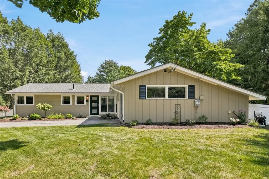 53 Bradford Rd, Framingham, MA 01701 - #1