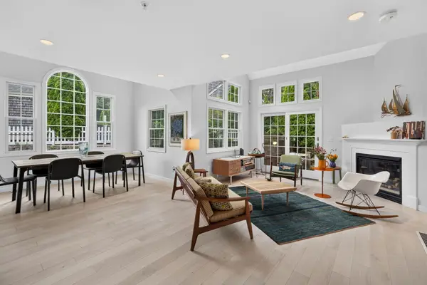 10 Red Cedar Rd #10, Mashpee, MA 02649