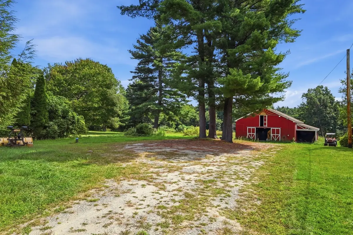 0 West St, Belchertown, MA 01007 - #1