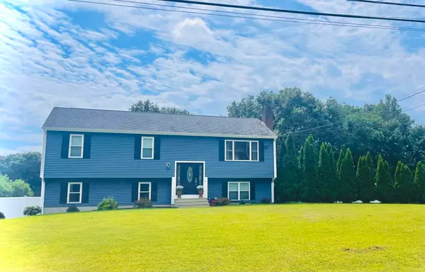 14 Stanley Ave, Berkley, MA 02779
