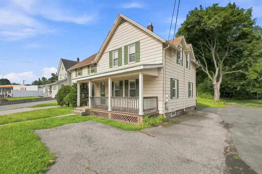 255 Center St, Ludlow, MA 01056 - #3
