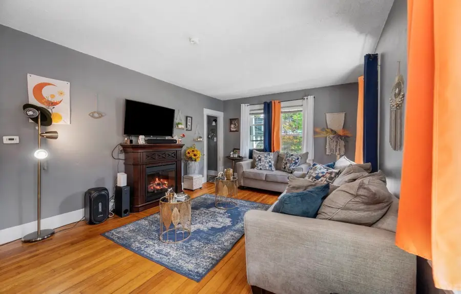 8 Wickman Dr, Gardner, MA 01440 - #3