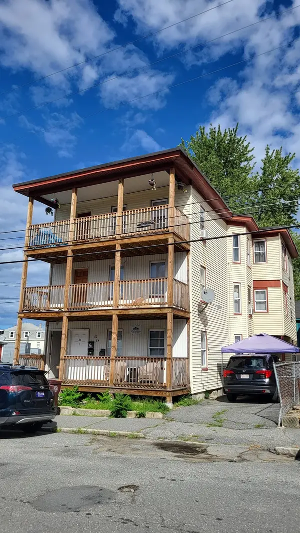 82-84 Willie Street, Lowell, MA 01854
