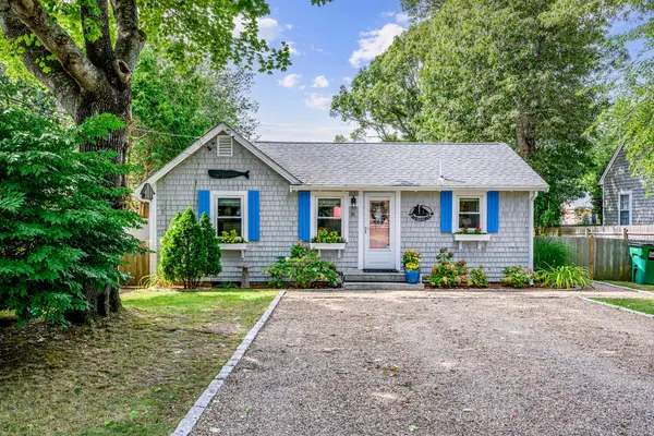 51 Prospect Avenue, Yarmouth, MA 02673
