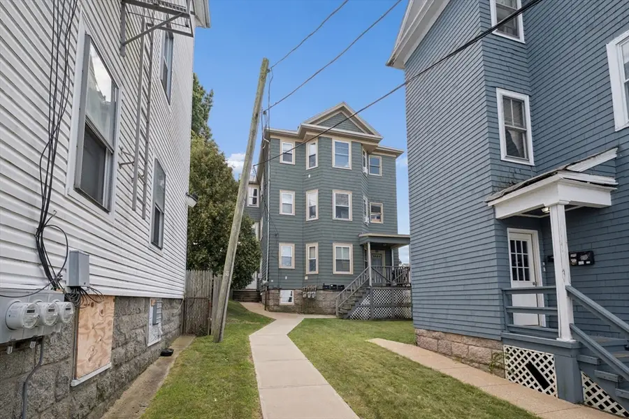89 Rockland St, Fall River, MA 02724 - #2