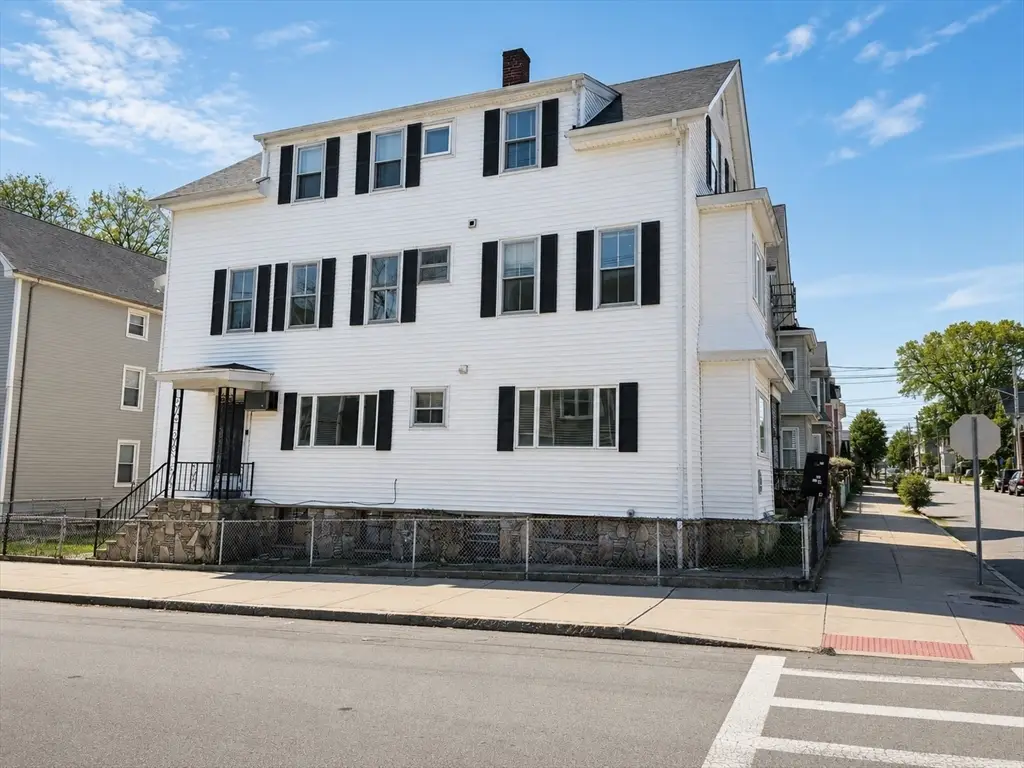 631 Walnut St, Fall River, MA 02720 - #1