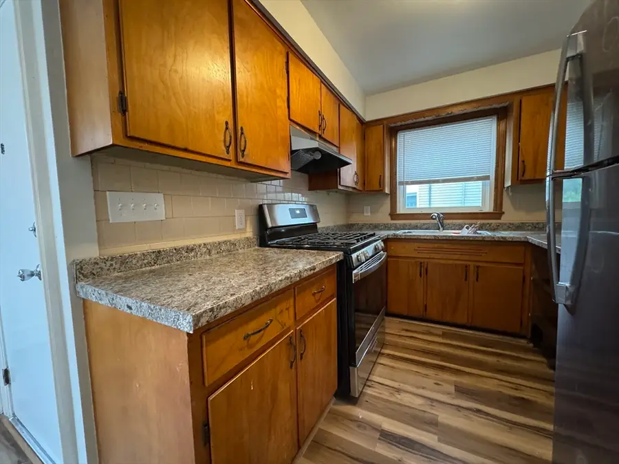 631 Walnut St, Fall River, MA 02720 - #3
