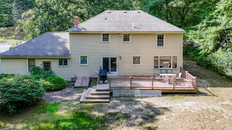 167 Trout Brook Rd, Dracut, MA 01826 - #3