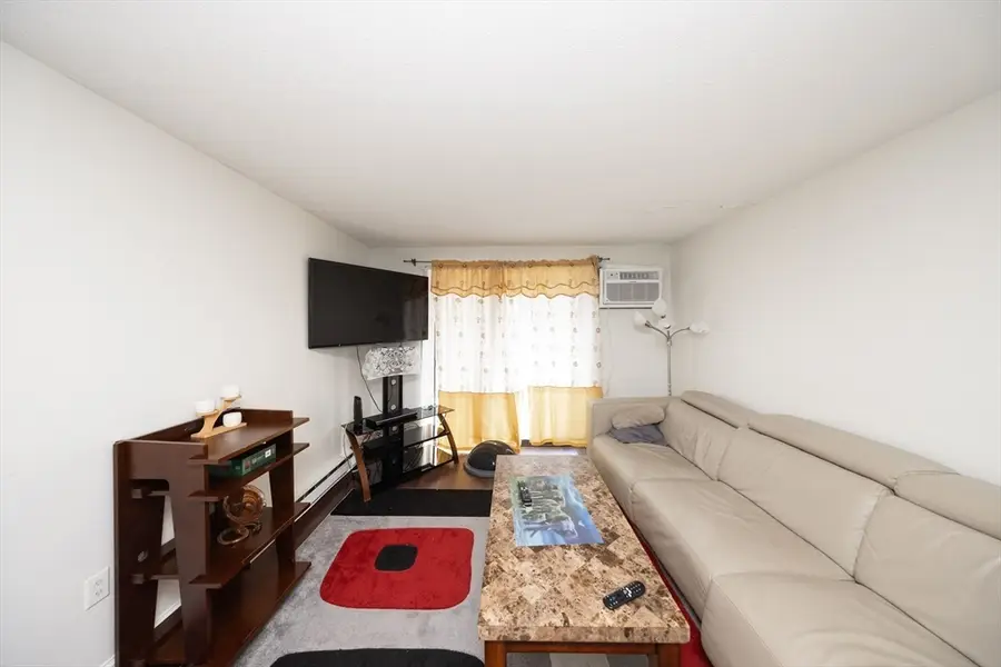 10 Wrentham Rd #102, Worcester, MA 01602 - #3