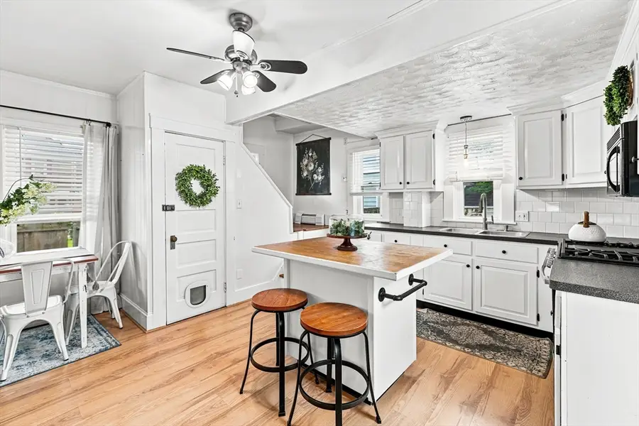 235 Tremont St, New Bedford, MA 02740 - #2