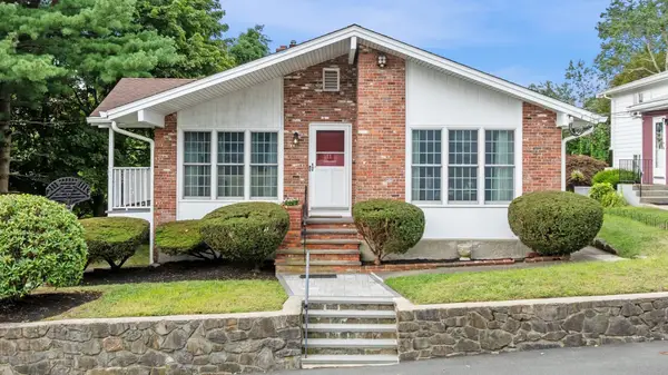 11 Mooney Rd, Salem, MA 01970