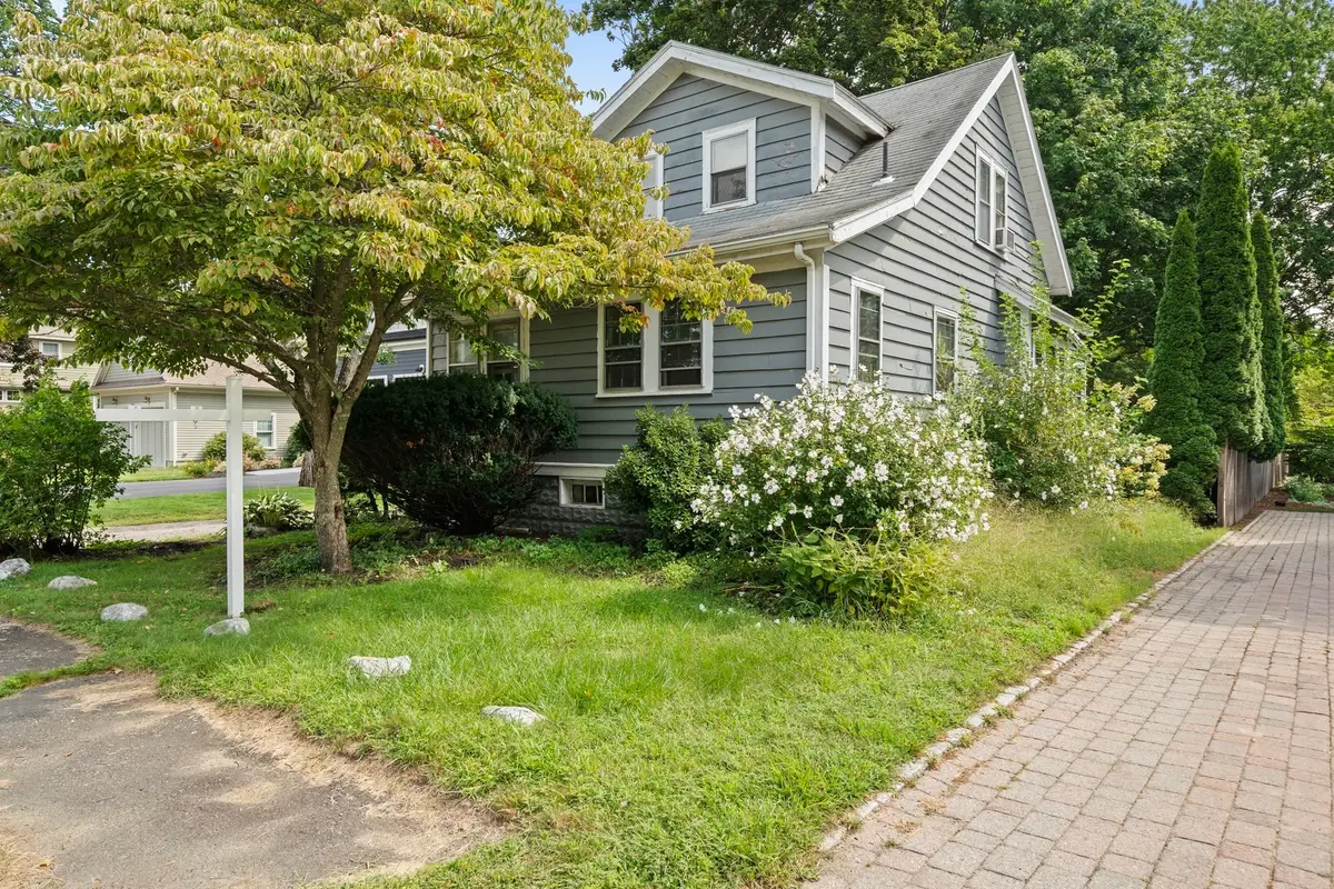 72 Valleyfield St, Lexington, MA 02421 - #1