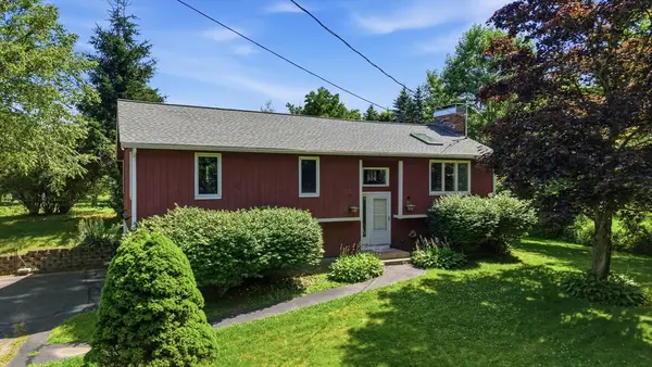 39 Old Auburn Rd, Derry, NH 03038