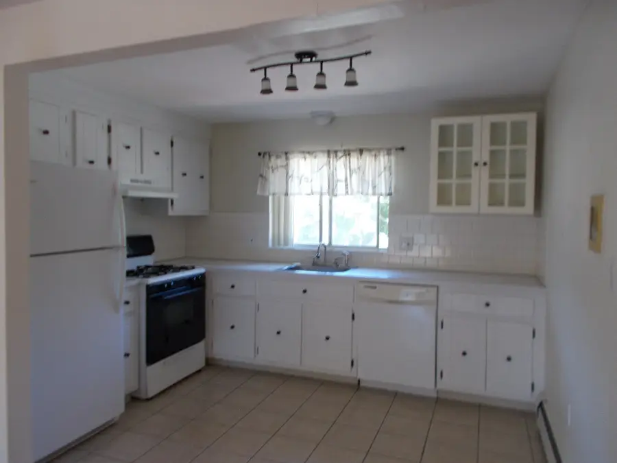 83 R Hobart #B5, Danvers, MA 01823 - #3