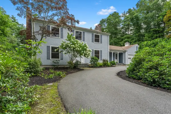 18 Indian Cove Rd, Marion, MA 02738