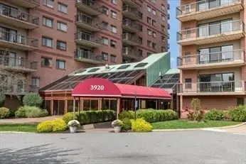 3920 Mystic Valley Pkwy #410, Medford, MA 02155 - #1