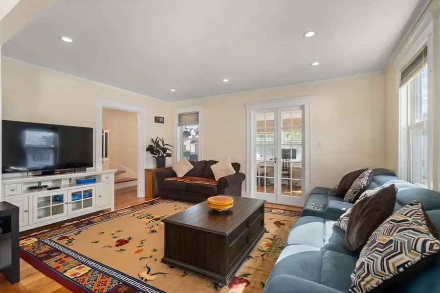 12 Ross St, Medford, MA 02155 - #2