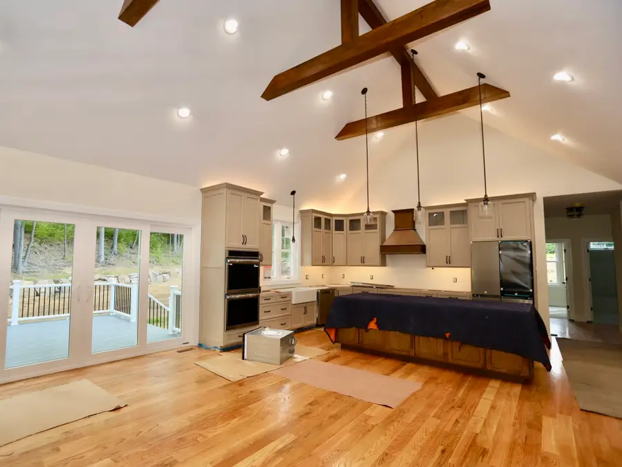 558 Haynes St., Sturbridge, MA 01566 - #3