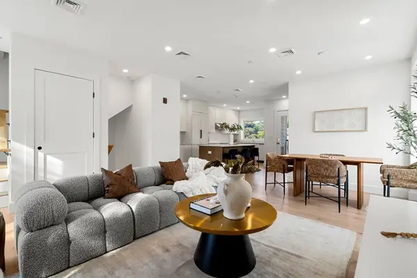 12 Elm Street #12, Newton, MA 02465