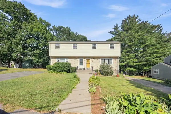 75 Mark Ter #75, Randolph, MA 02368