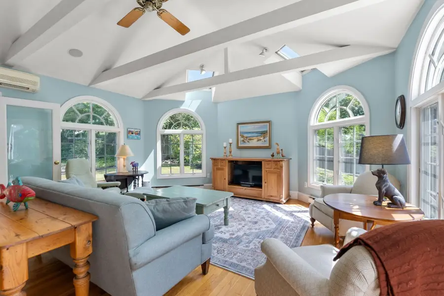 11 Hillcrest Rd, Marblehead, MA 01945 - #3