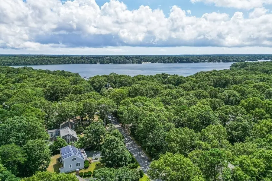 35 Pinecrest Ave, Mashpee, MA 02649 - #3