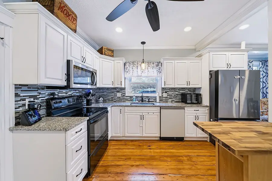 89 North Central Street, East Bridgewater, MA 02333 - #3