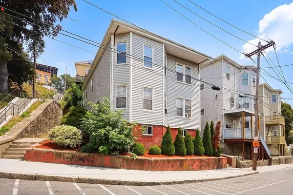 31 Franklin Ave, Chelsea, MA 02150