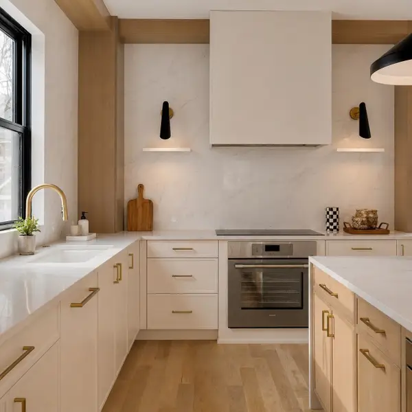21 South Waverly #21, Boston, MA 02135
