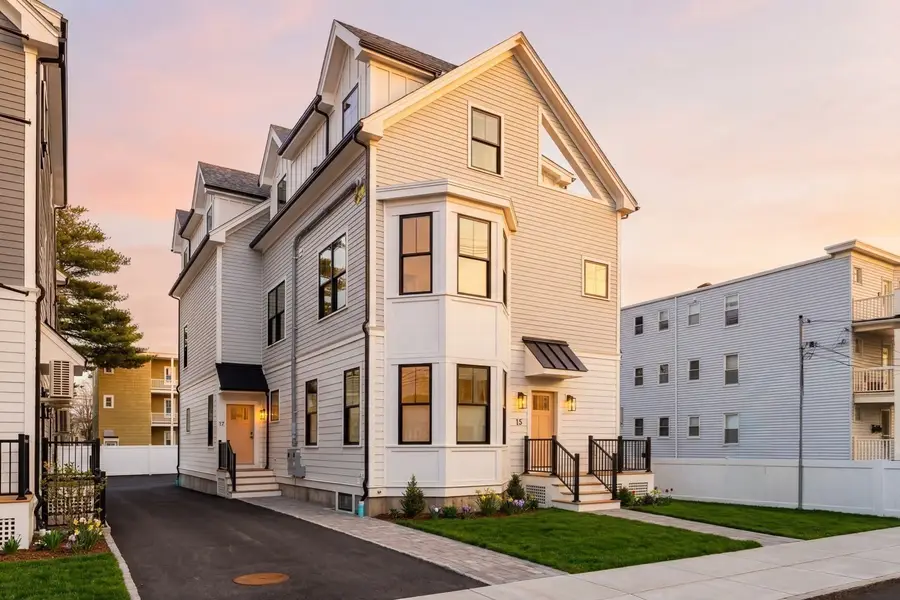 21 South Waverly #21, Boston, MA 02135 - #2