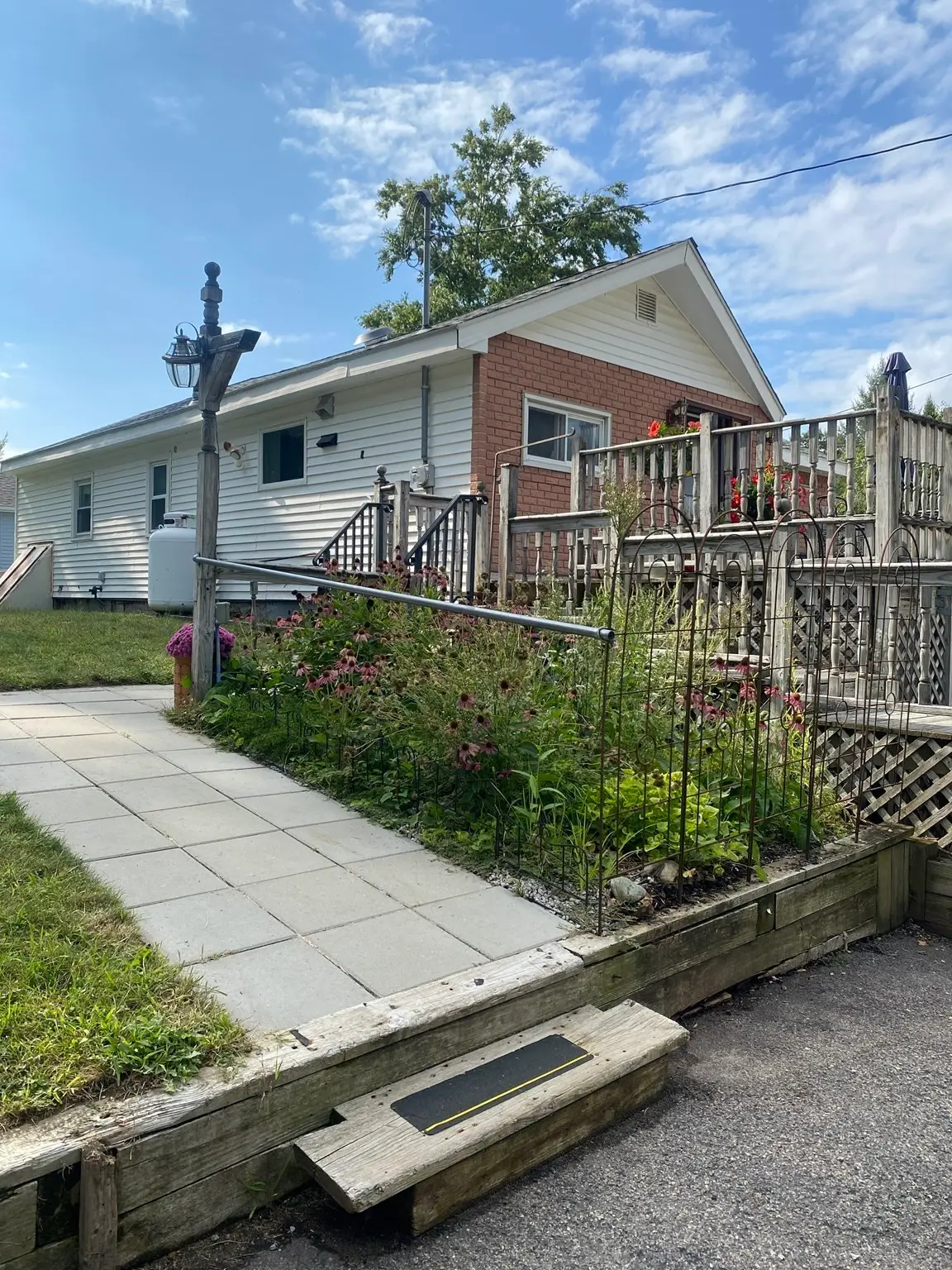 21 Freeman Ave, Webster, MA 01570 - #1