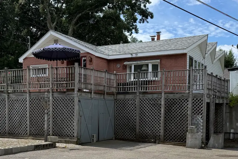 21 Freeman Ave, Webster, MA 01570 - #3