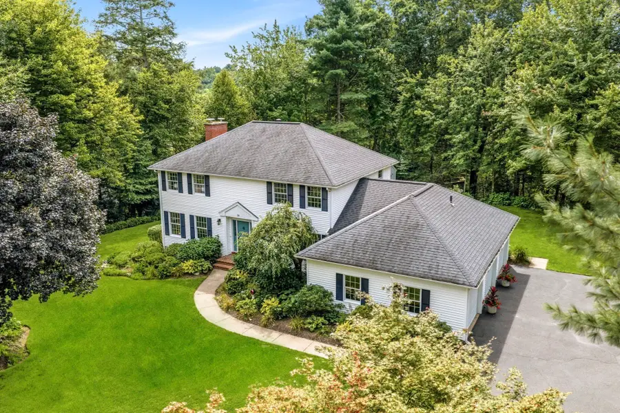 28 Ashley Cir, Easthampton, MA 01027 - #2