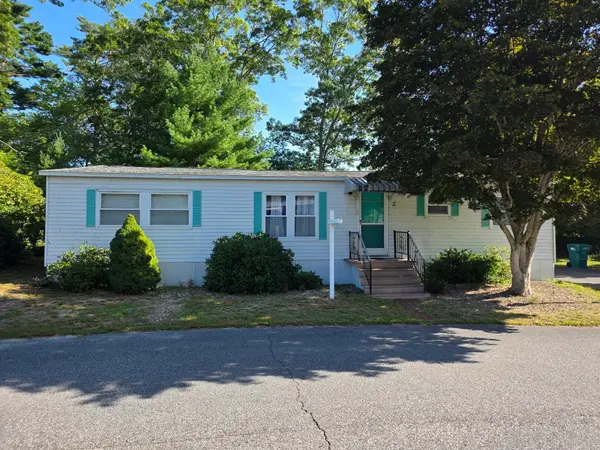 3 Lincoln Circle, Carver, MA 02330