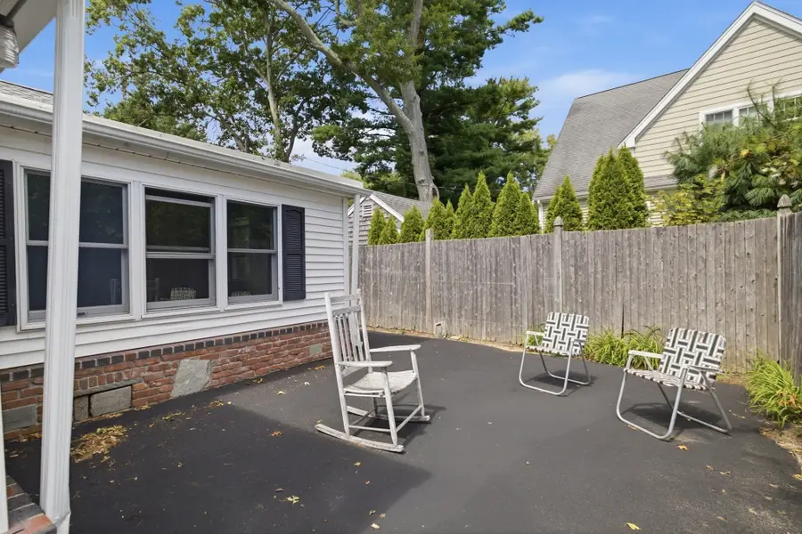174,5 Lakeview Ave, Taunton, MA 02780 - #2