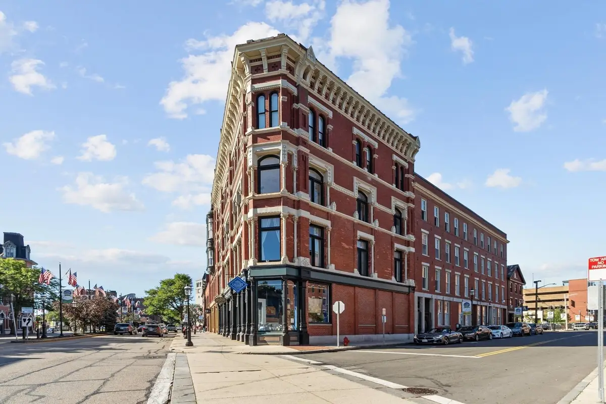 219 Central Street #3E, Lowell, MA 01852 - #1