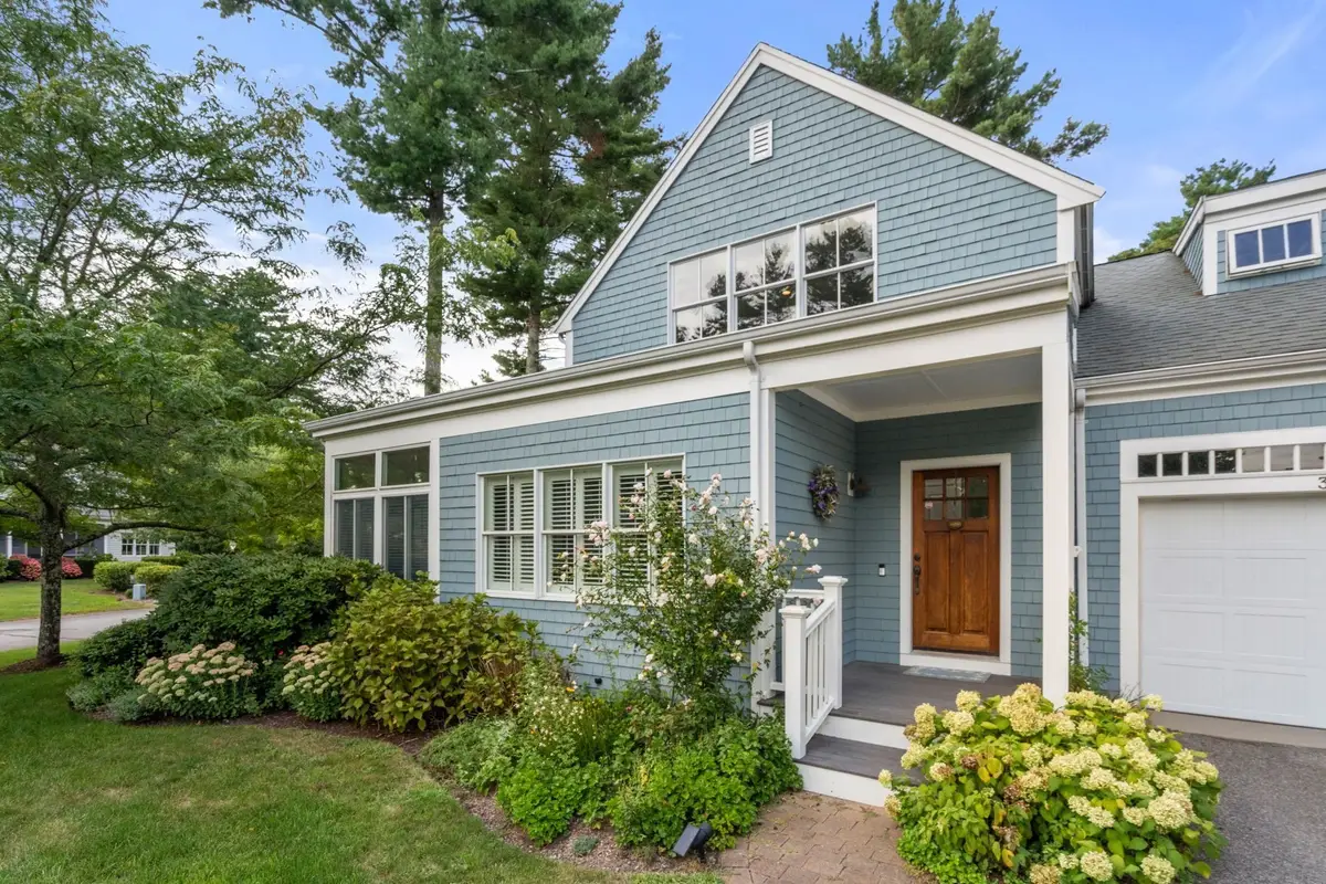 31 Hathaway Pond Cir #31, Rochester, MA 02770 - #1