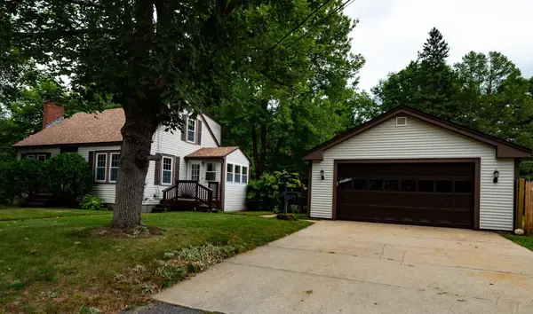 81 Winchester St, Templeton, MA 01436