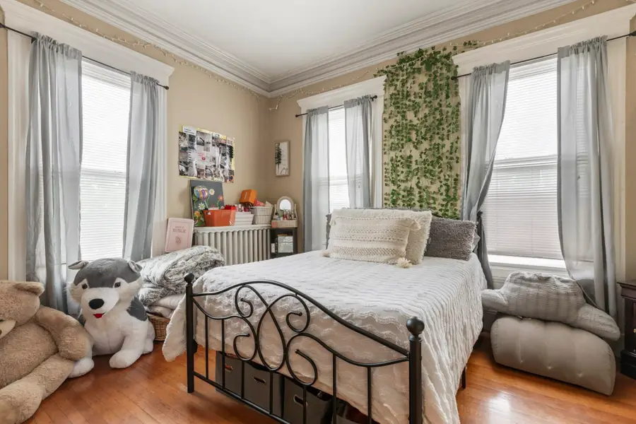 381 Pine St, Fall River, MA 02720 - #2