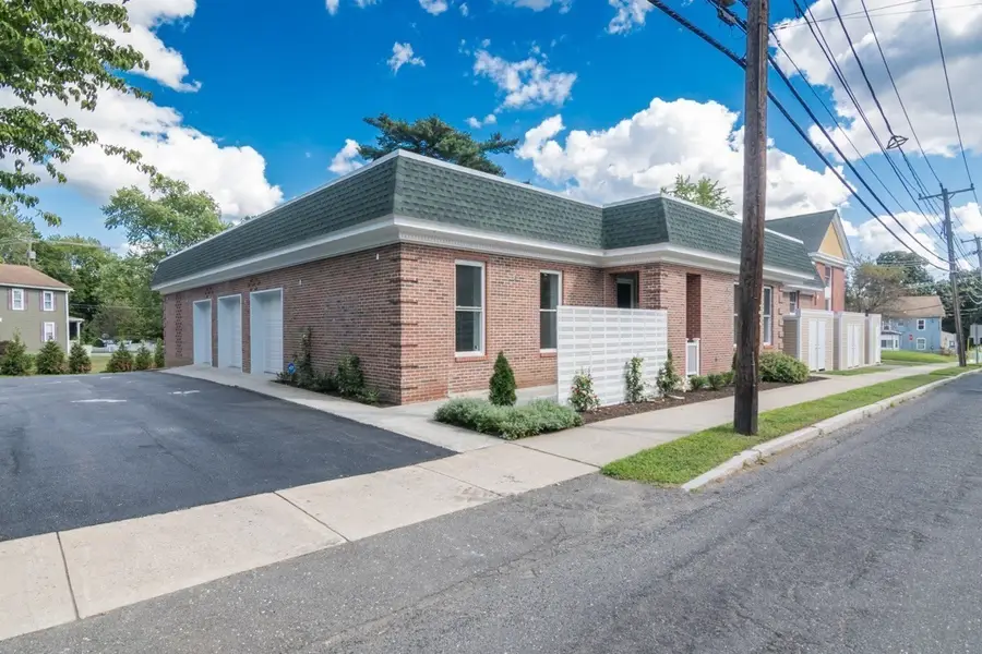 27 Bardwell St. #5, South Hadley, MA 01075 - #3