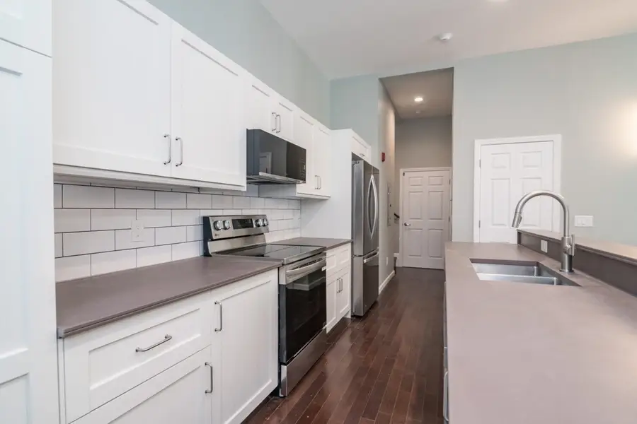 27 Bardwell St. #3, South Hadley, MA 01075 - #3