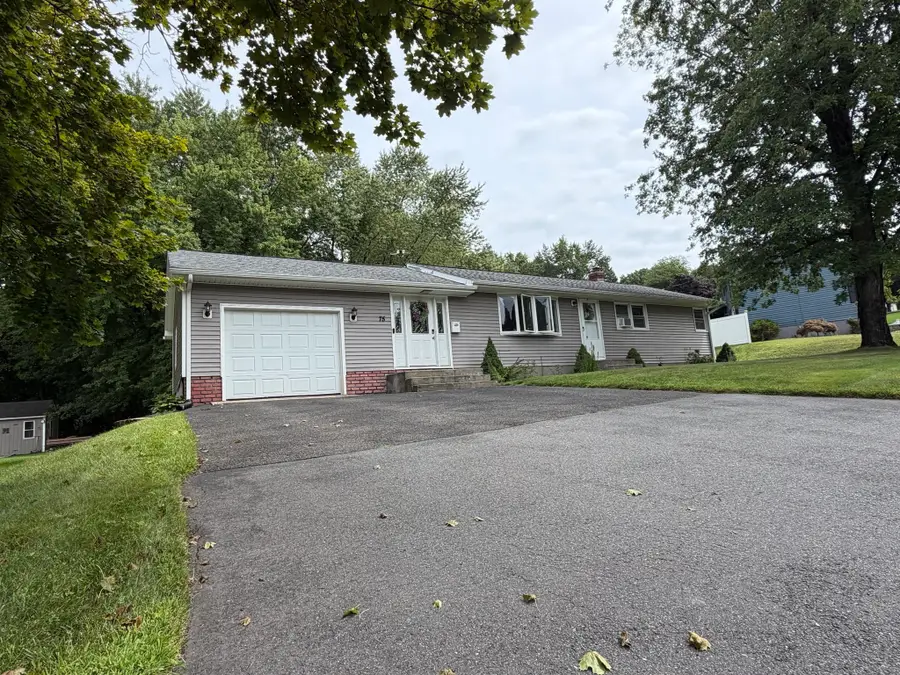 75 Longwood Dr, Chicopee, MA 01020 - #3