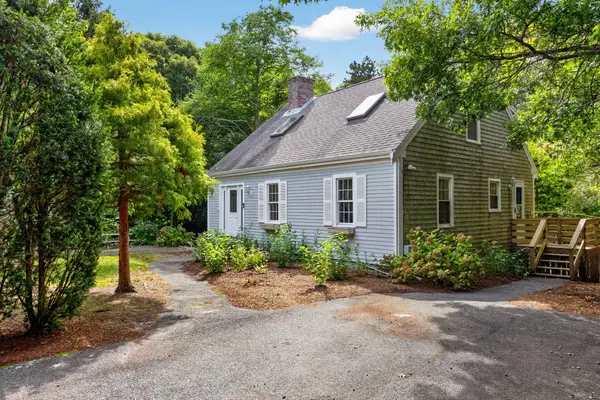 27 Walker Rd, Brewster, MA 02631