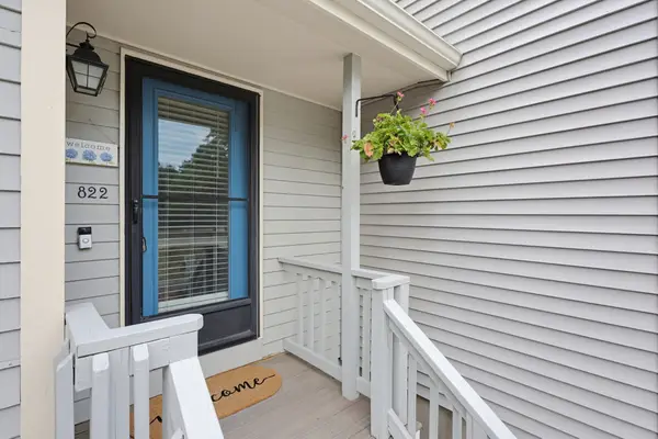 822 Maple Brook Rd #822, Bellingham, MA 02019